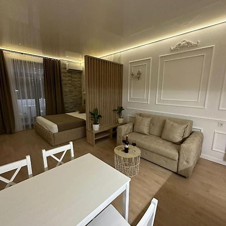 Moonlight Apart-Hotel Батумі Екстер'єр фото
