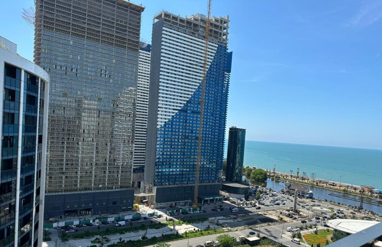 Moonlight Apart-Hotel Батумі Екстер'єр фото