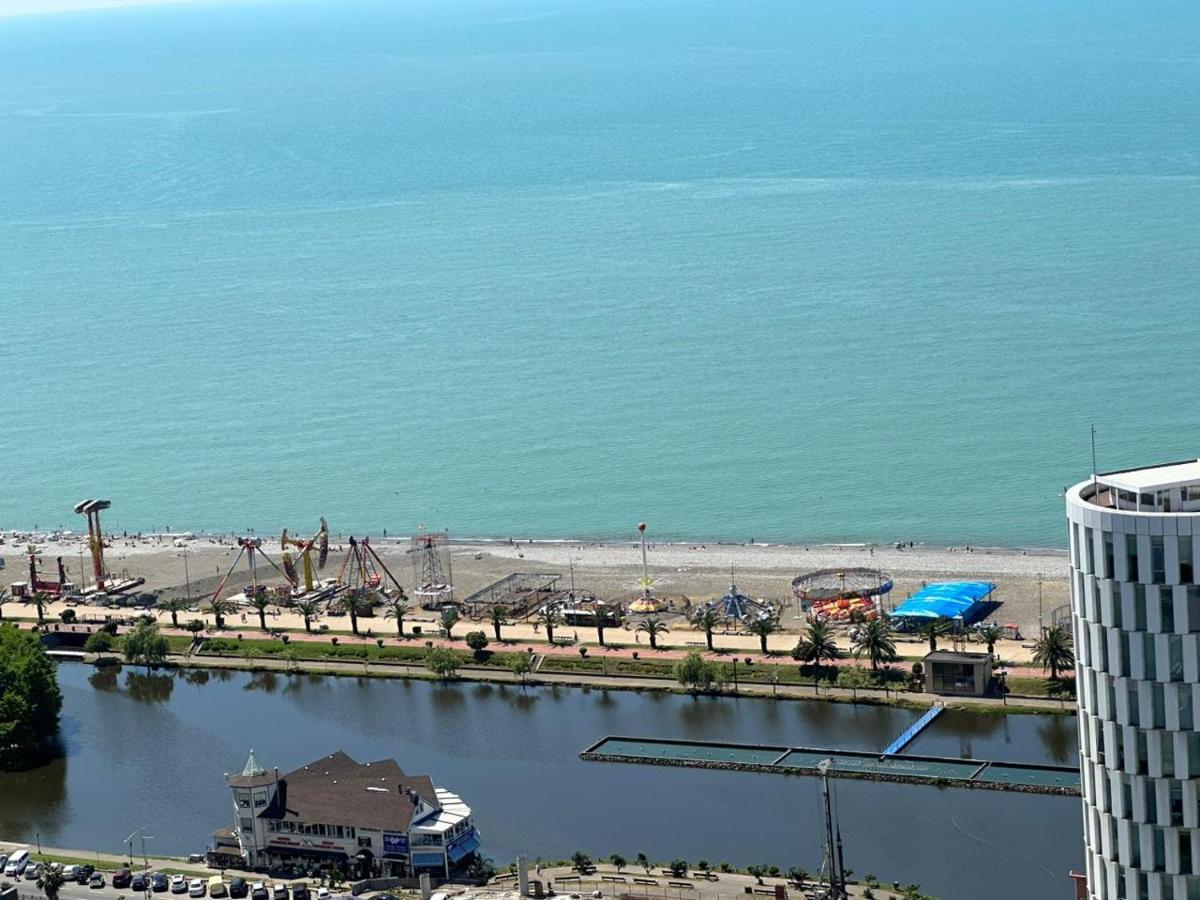 Moonlight Apart-Hotel Батумі Екстер'єр фото