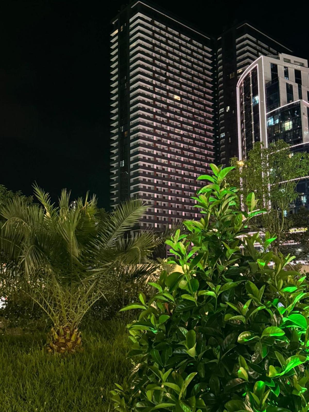 Moonlight Apart-Hotel Батумі Екстер'єр фото