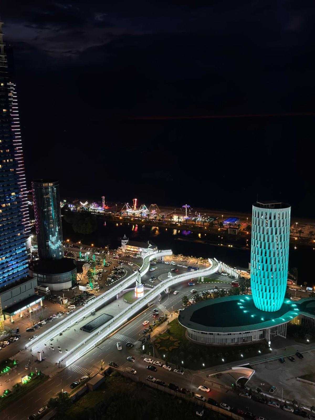 Moonlight Apart-Hotel Батумі Екстер'єр фото