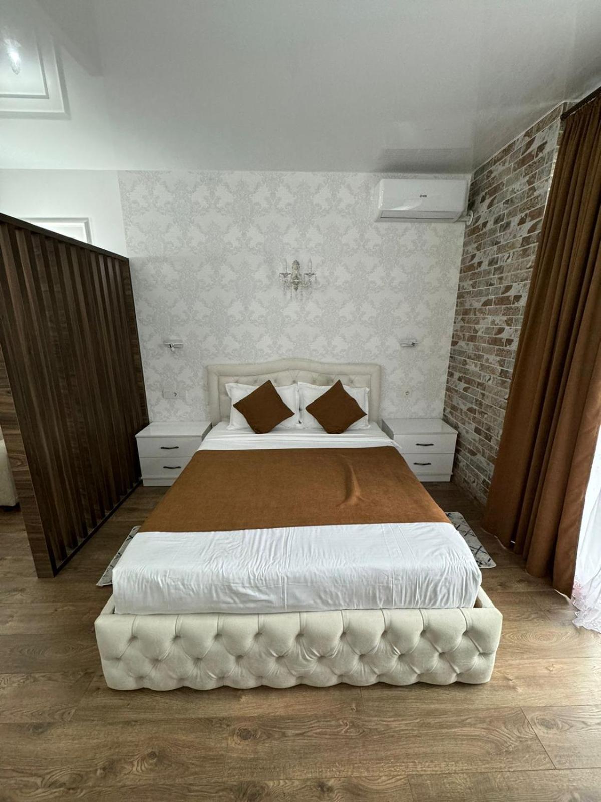 Moonlight Apart-Hotel Батумі Екстер'єр фото
